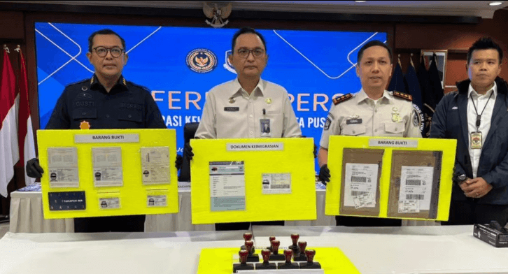 Forging Passports, Pakistani National Arrested by Central Jakarta Immigration Office